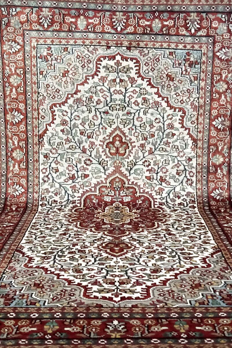 3×5 feet Hand Knotted Persian Rug White - Image 5