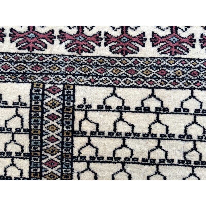 4x6 Feet White Hand Knotted Wool Rug Parda - Image 4