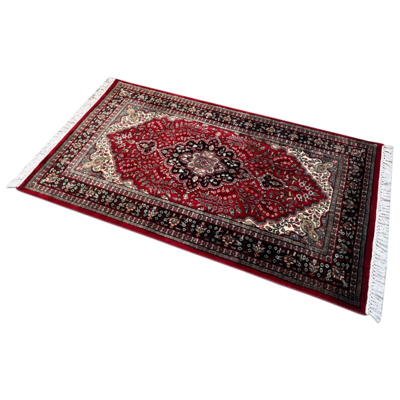 3x5 ft Hand Knotted Persian Rug Wool Maroon - Image 4