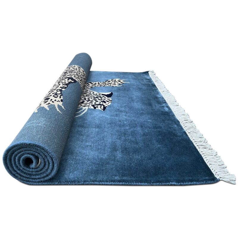 4x6 ft Hand Knotted Wool Rug Bluish Gray Leopard - Image 3
