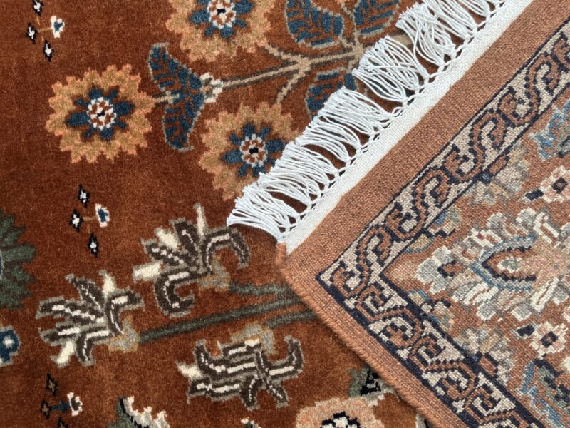 4x6 ft Hand Knotted Copper Floral Woolen Rug - Image 3