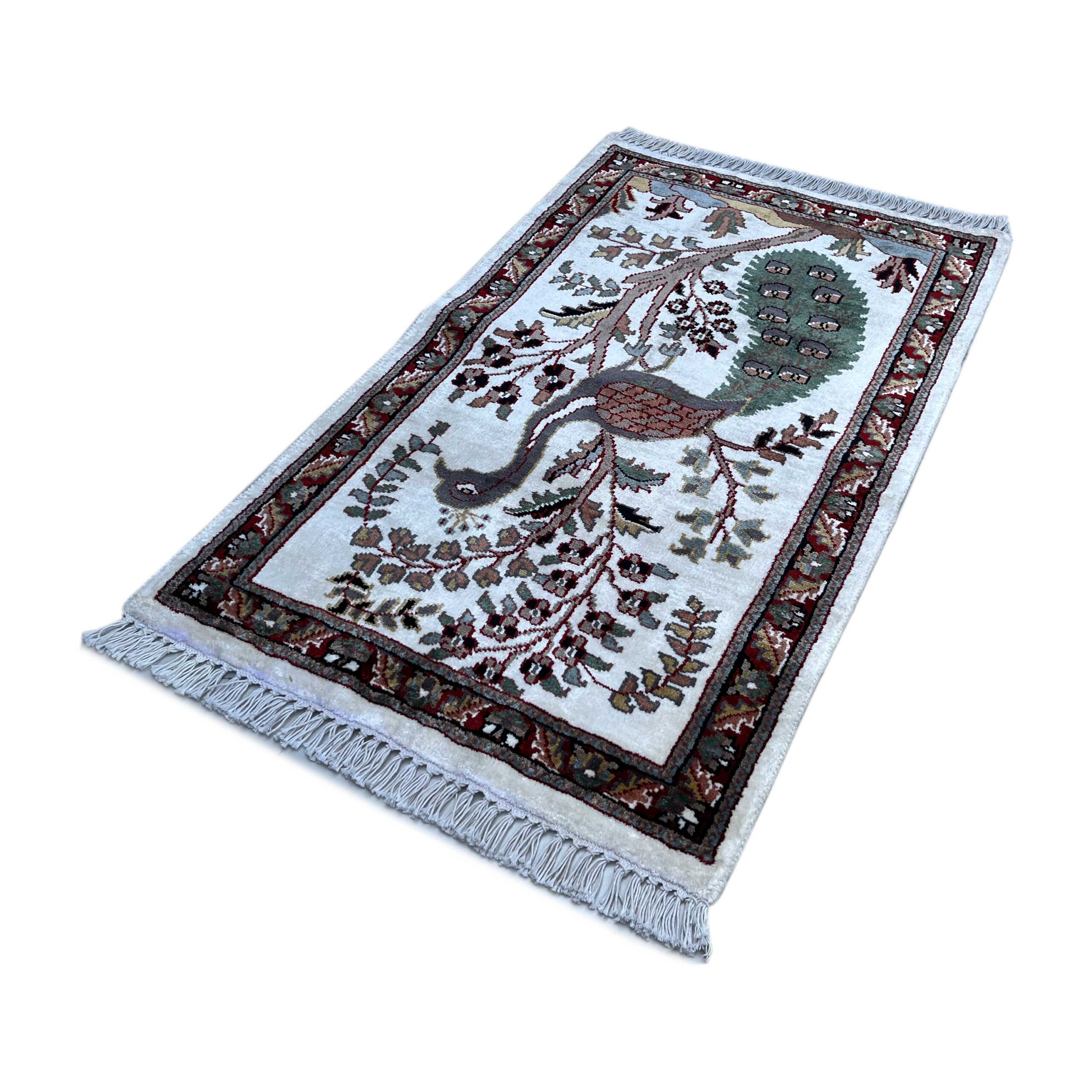 2x3 feet Handmade Rug Peacock White - Image 5