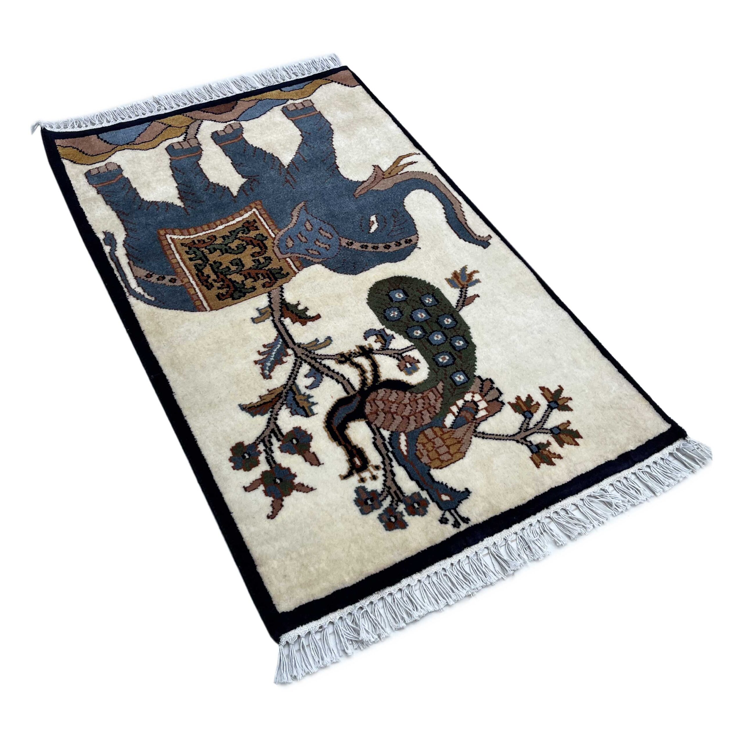2x3 ft Hand-knotted Woolen Rug Elephant Peacock White - Image 5
