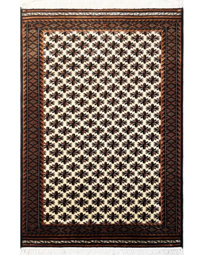 4x6 ft Hand Knotted Woolen Rug Patta White