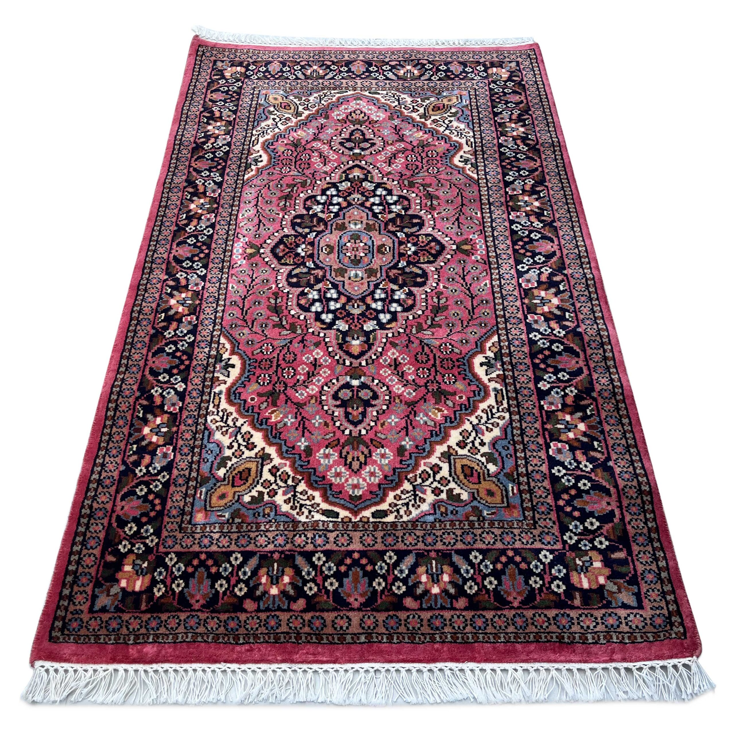 Handmade Hand Knotted Wool Area Rug, Peach, Floral Medallion Design, 3x5 Ft - Image 6