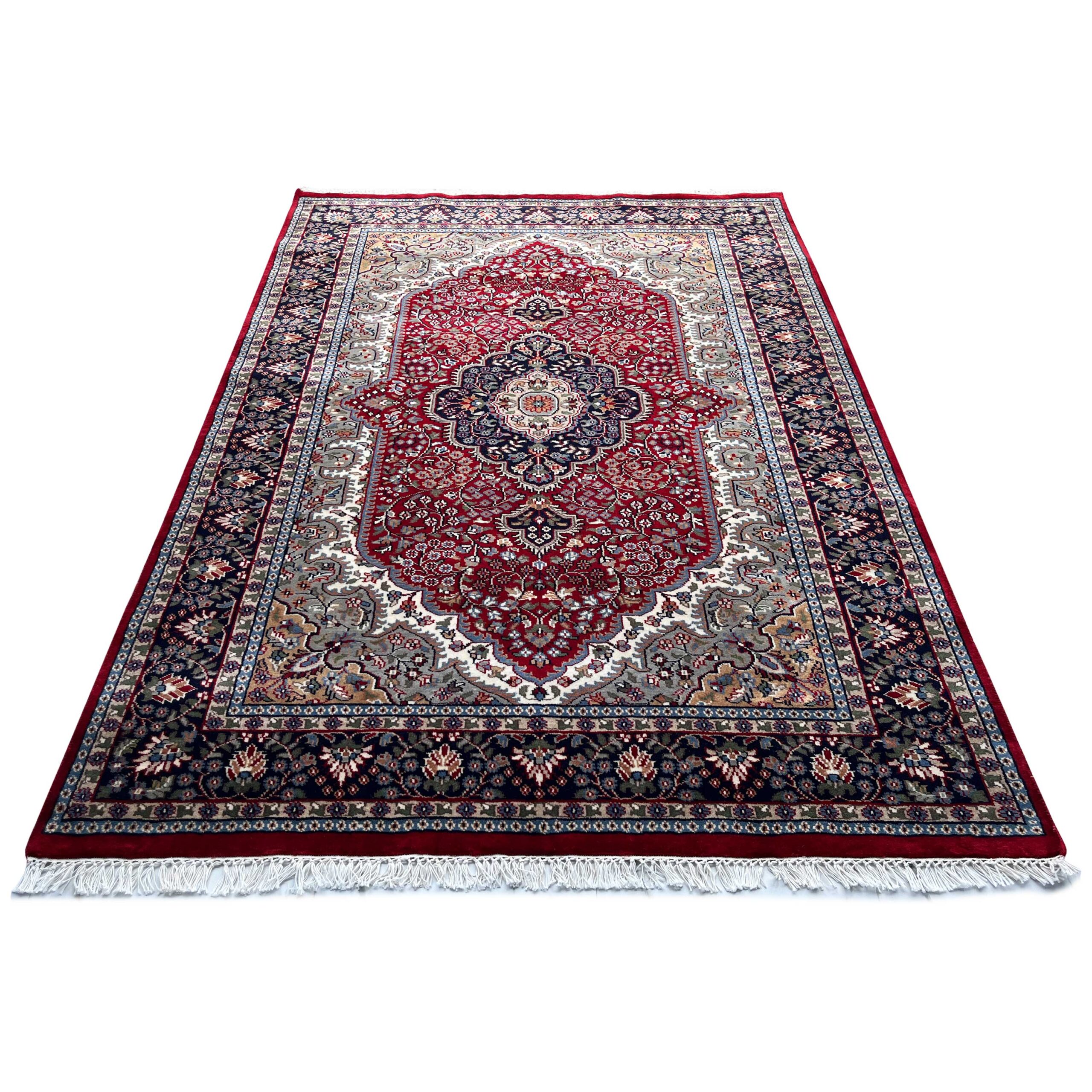 Traditional Indo Style Area Rug, Red, Hand Knotted Wool, 5x7 ft, Medallion Design - Image 6