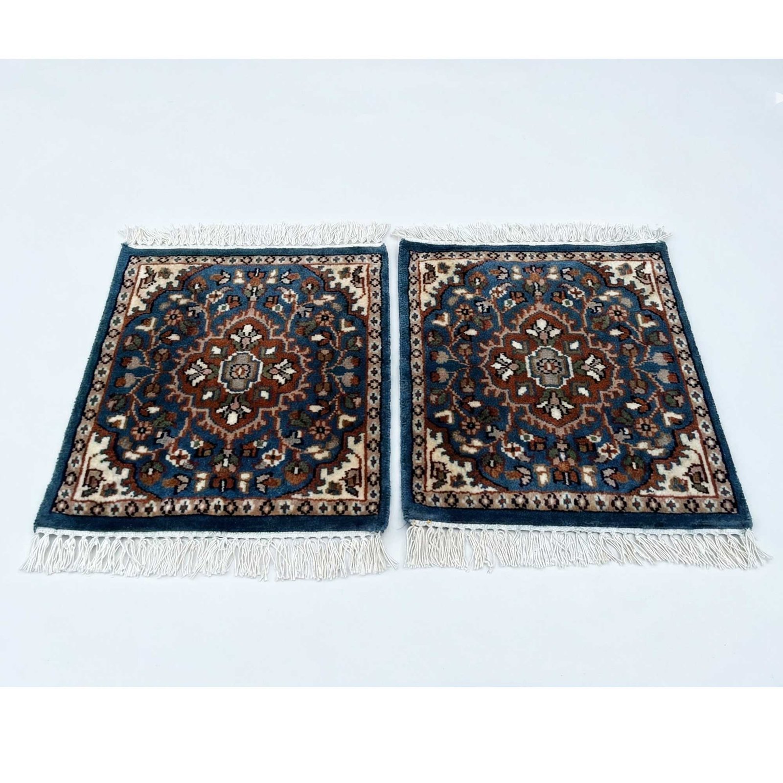 1.5x1.5 ft Hand Knotted Woolen Rug Persian Blue - Image 2