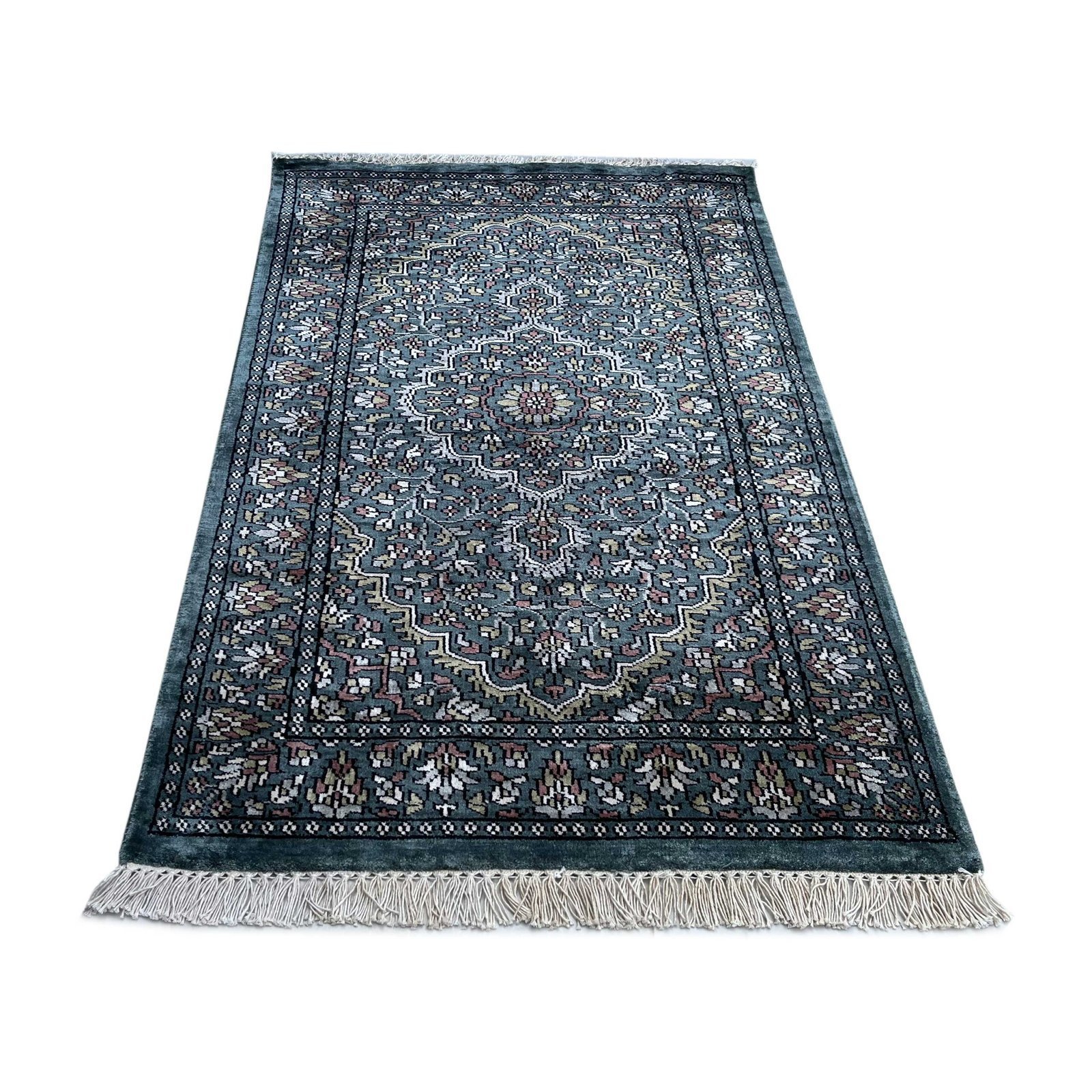 2.5x4 feet Hand Knotted Bamboo Silk Rug Indopersian Overall Gray - Image 6