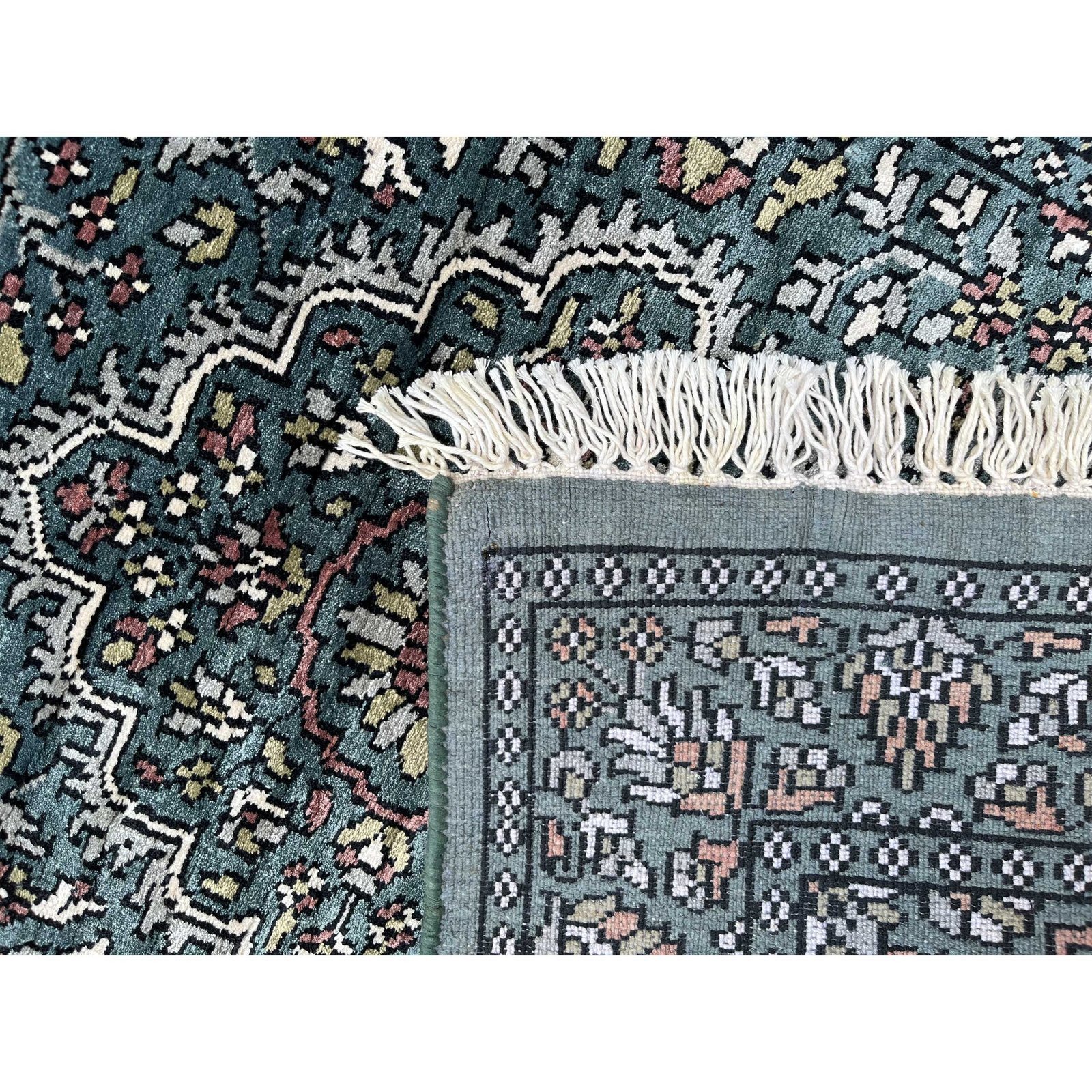 2.5x4 feet Hand Knotted Bamboo Silk Rug Indopersian Overall Gray - Image 5