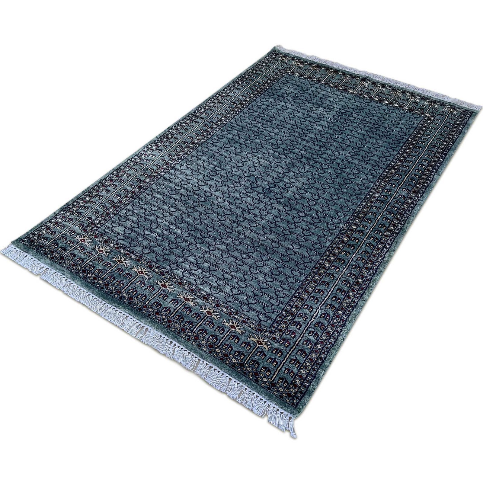 4x6 ft Hand Knotted Royal Grey Bamboo Silk Rug - Image 2