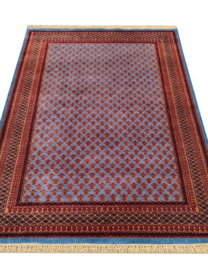5x7 ft Blue Hand Knotted Wool Rug