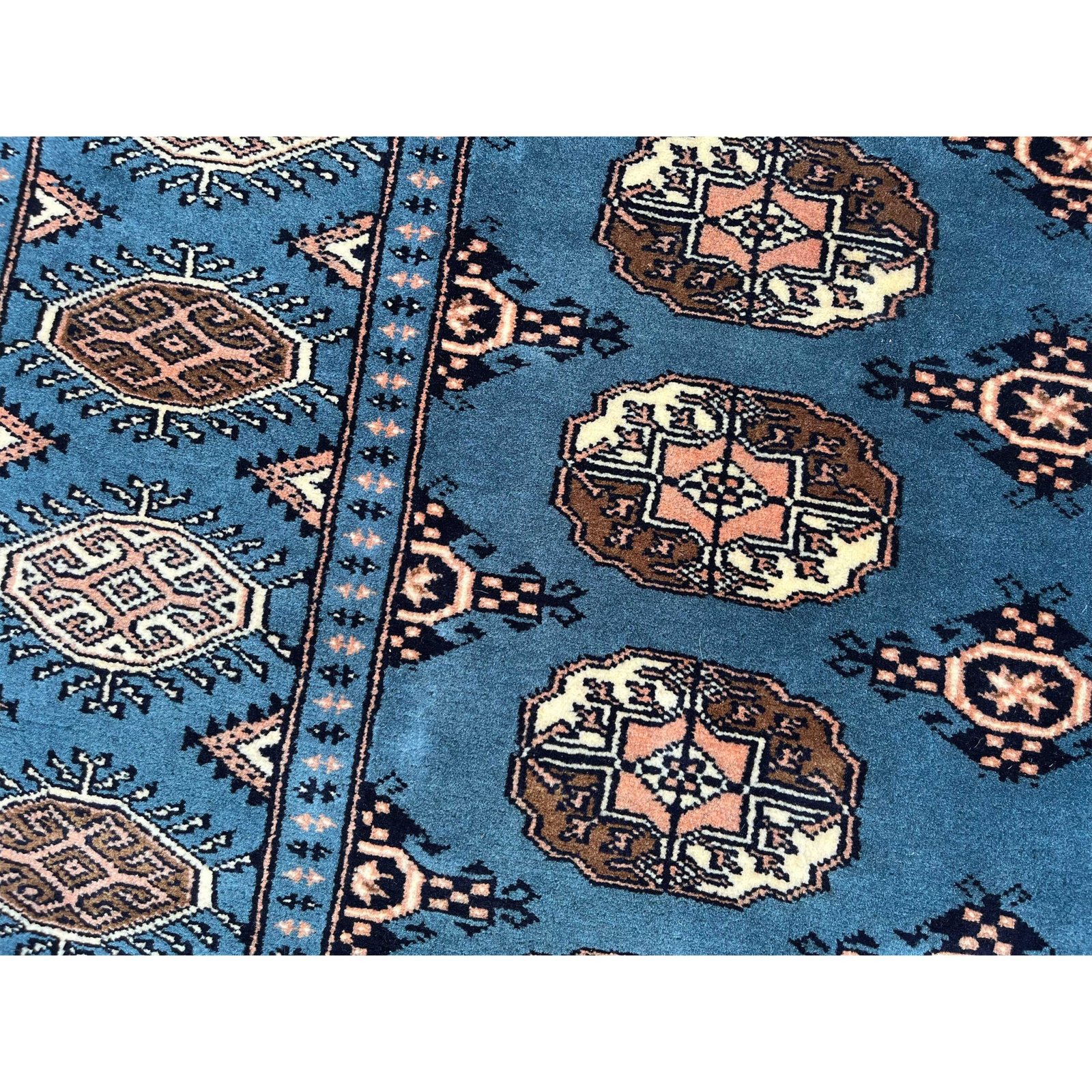 Handmade 6x9ft Bokara Bluish Gray Wool Rug – Hand Knotted Traditional Area Carpet - Image 5